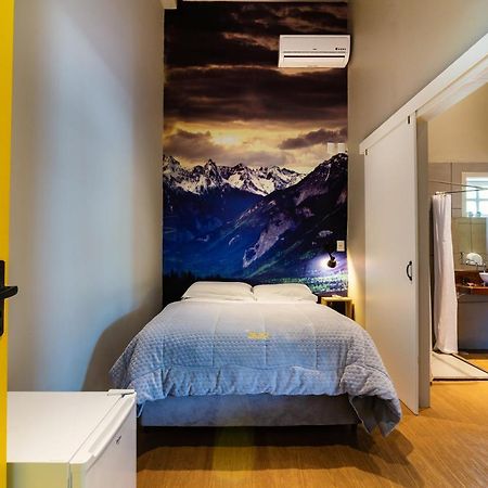 Hello Hostel Грамаду Екстериор снимка