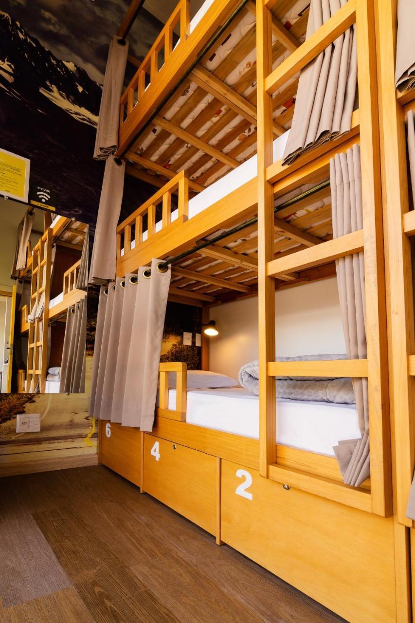 Hello Hostel Грамаду Екстериор снимка