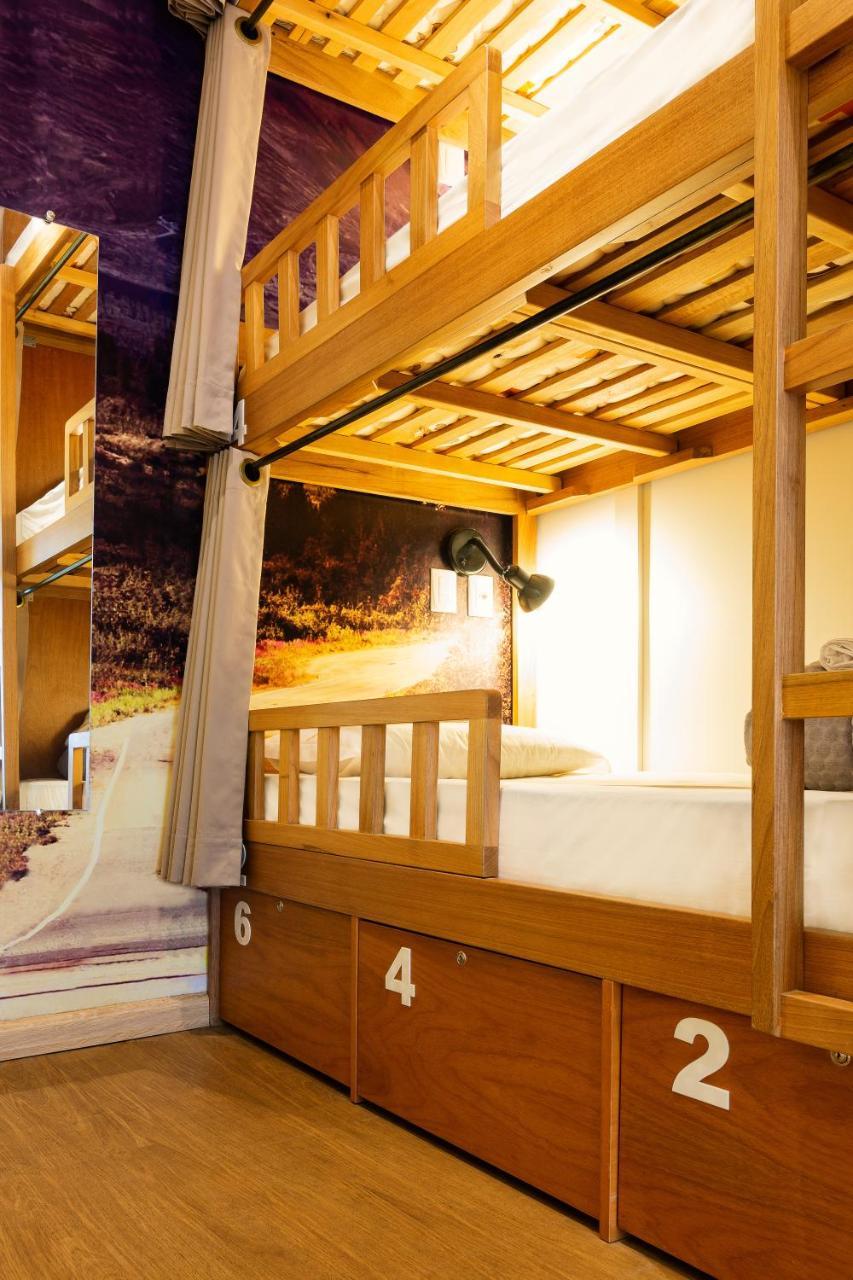 Hello Hostel Грамаду Екстериор снимка