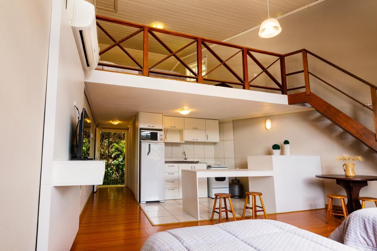 Hello Hostel Грамаду Екстериор снимка