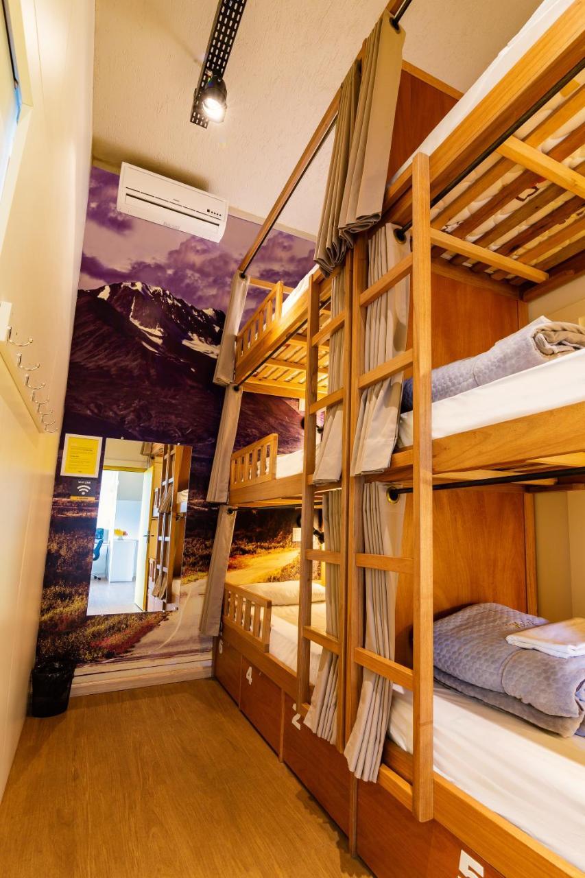 Hello Hostel Грамаду Екстериор снимка