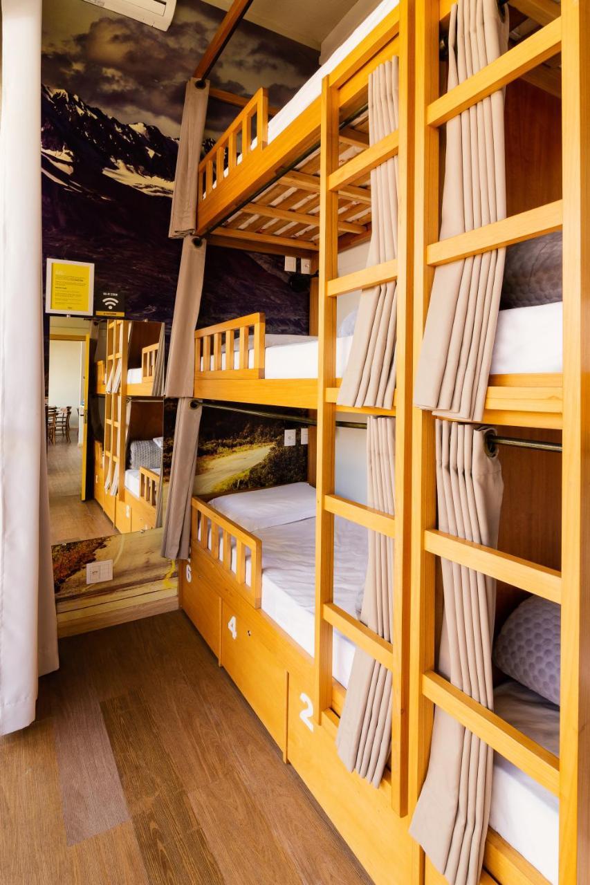 Hello Hostel Грамаду Екстериор снимка