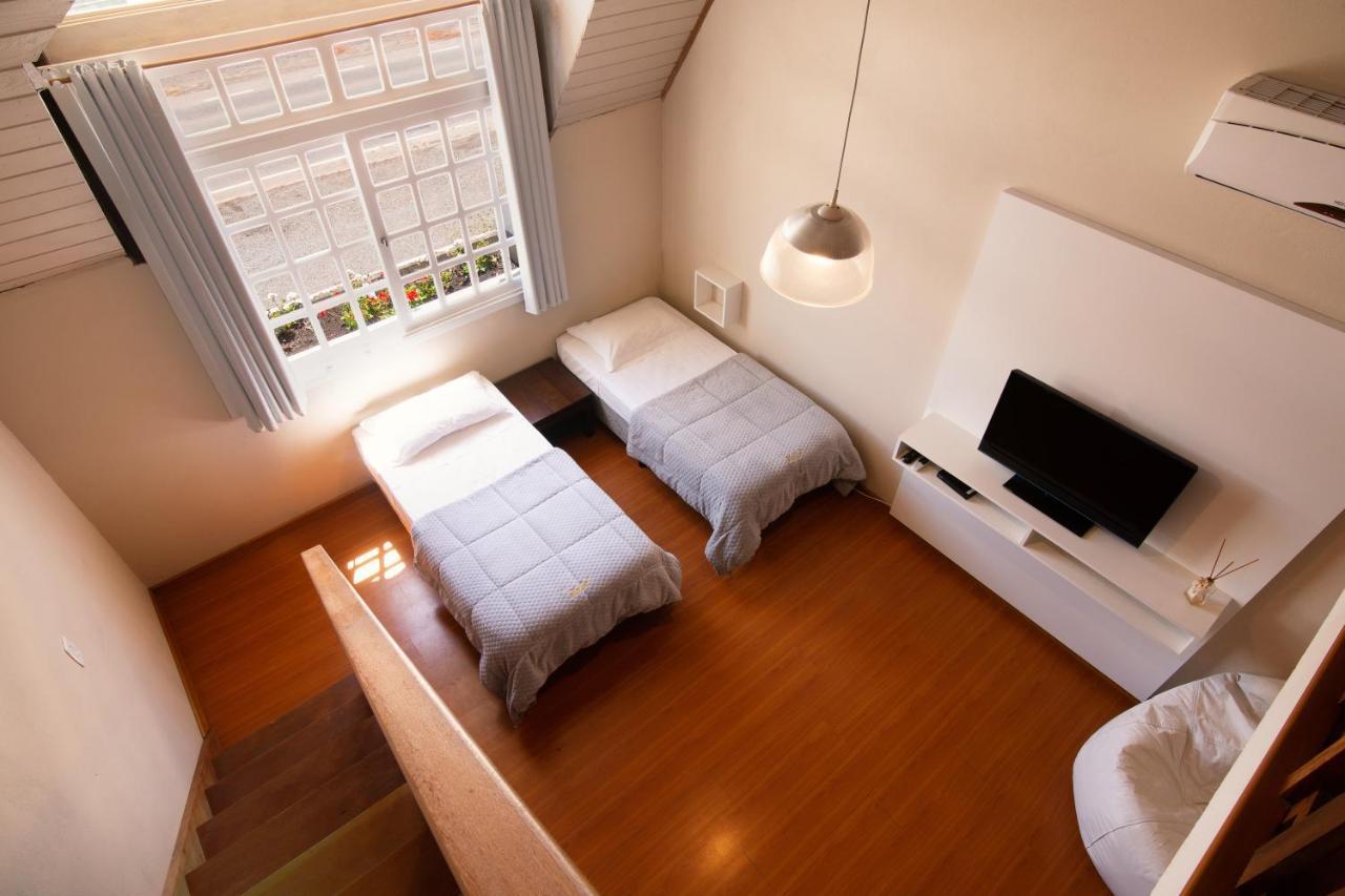 Hello Hostel Грамаду Екстериор снимка